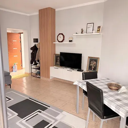 Homes Point Golem (Tirana)
