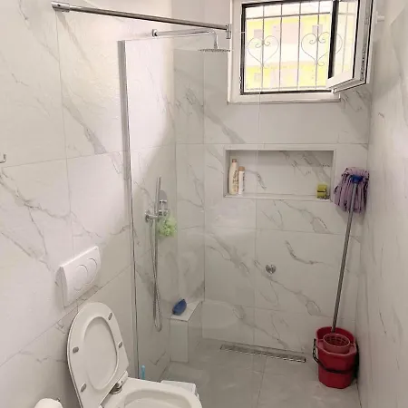 Homes Point Apartmán Golem (Tirana)
