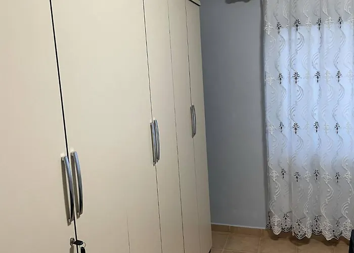 Homes Point Apartamento Golem (Tirana)